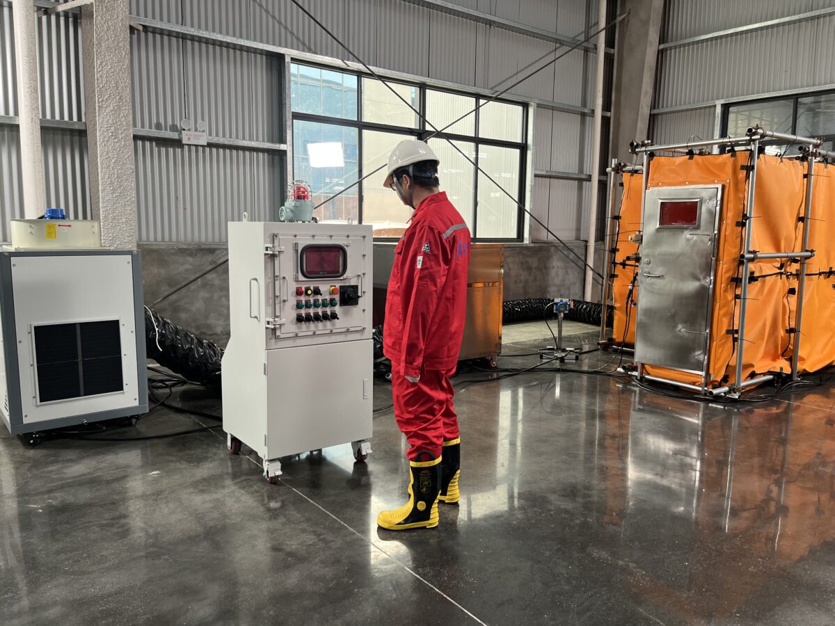 Technicians are installing the welding habitat system